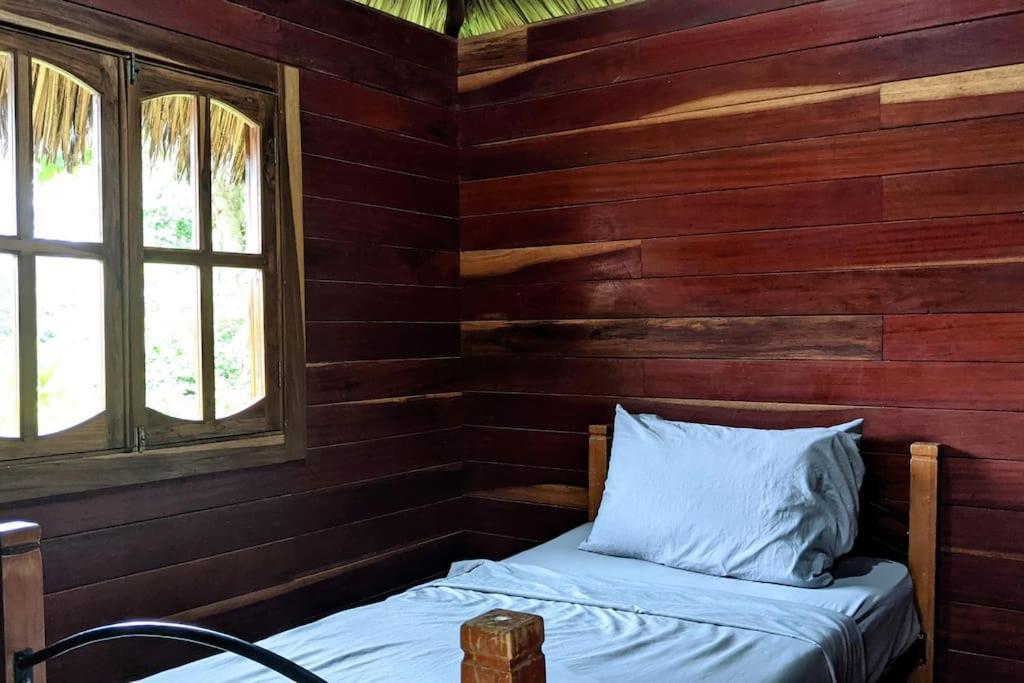 Wood Cabin - Cabana Maderas Balgue Eksteriør bilde
