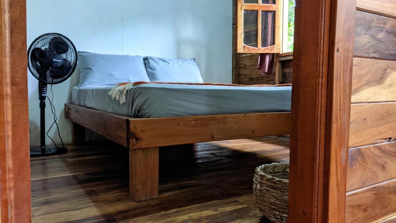 Wood Cabin - Cabana Maderas Balgue Eksteriør bilde
