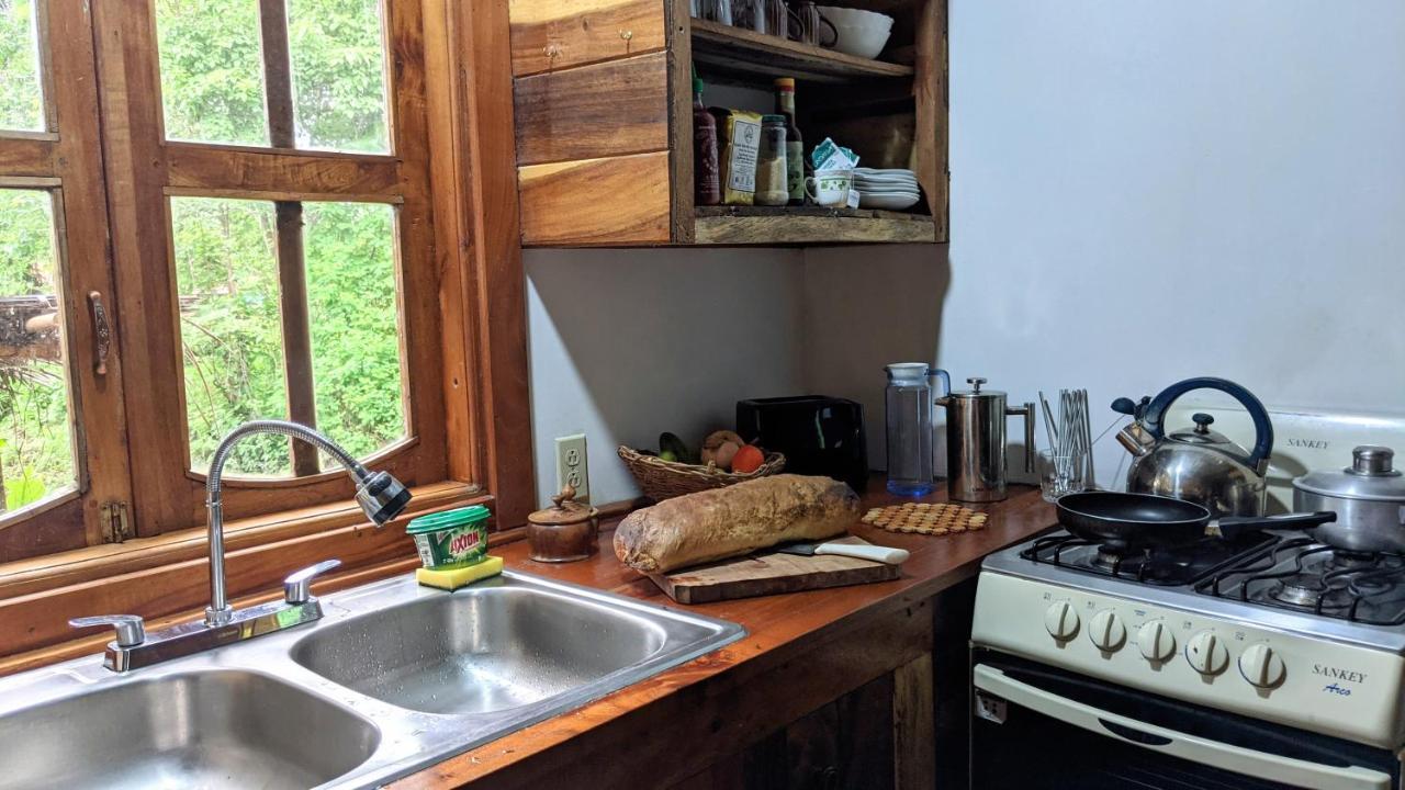 Wood Cabin - Cabana Maderas Balgue Eksteriør bilde