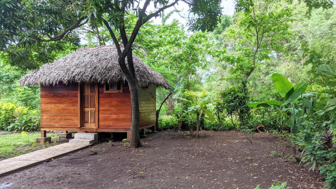 Wood Cabin - Cabana Maderas Balgue Eksteriør bilde