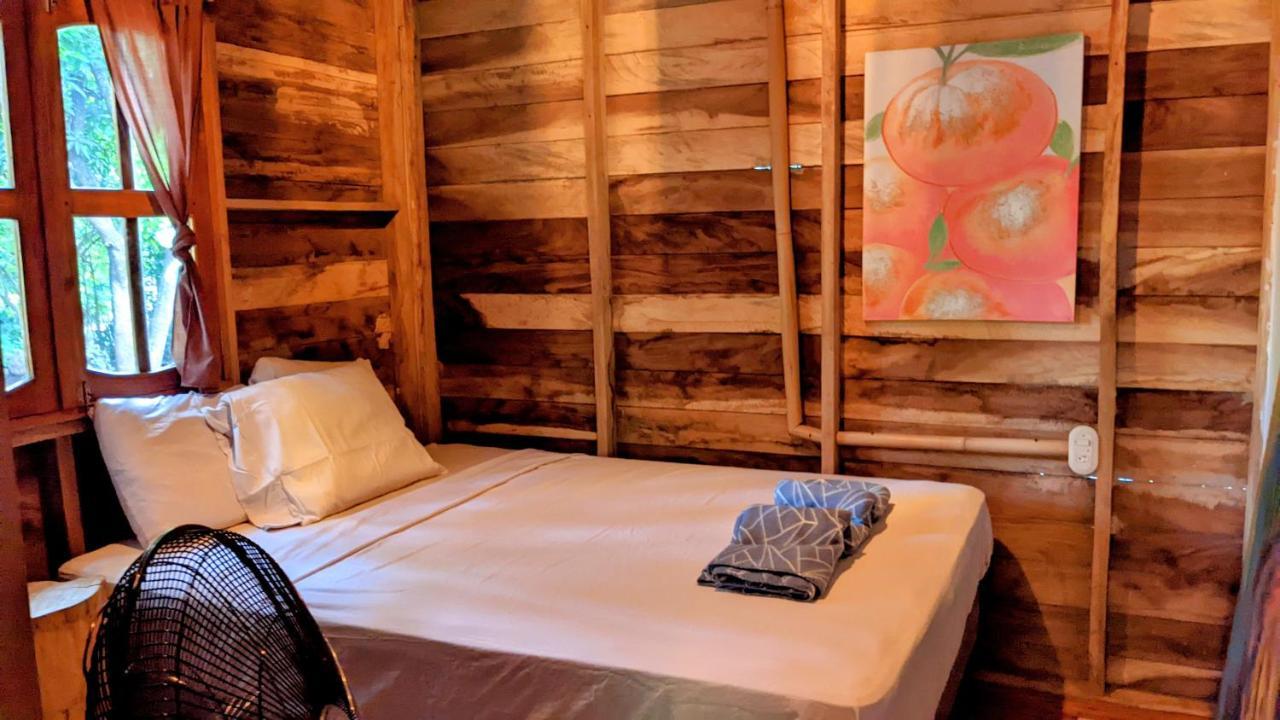 Wood Cabin - Cabana Maderas Balgue Eksteriør bilde
