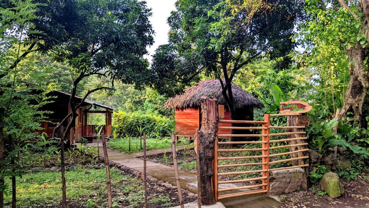 Wood Cabin - Cabana Maderas Balgue Eksteriør bilde